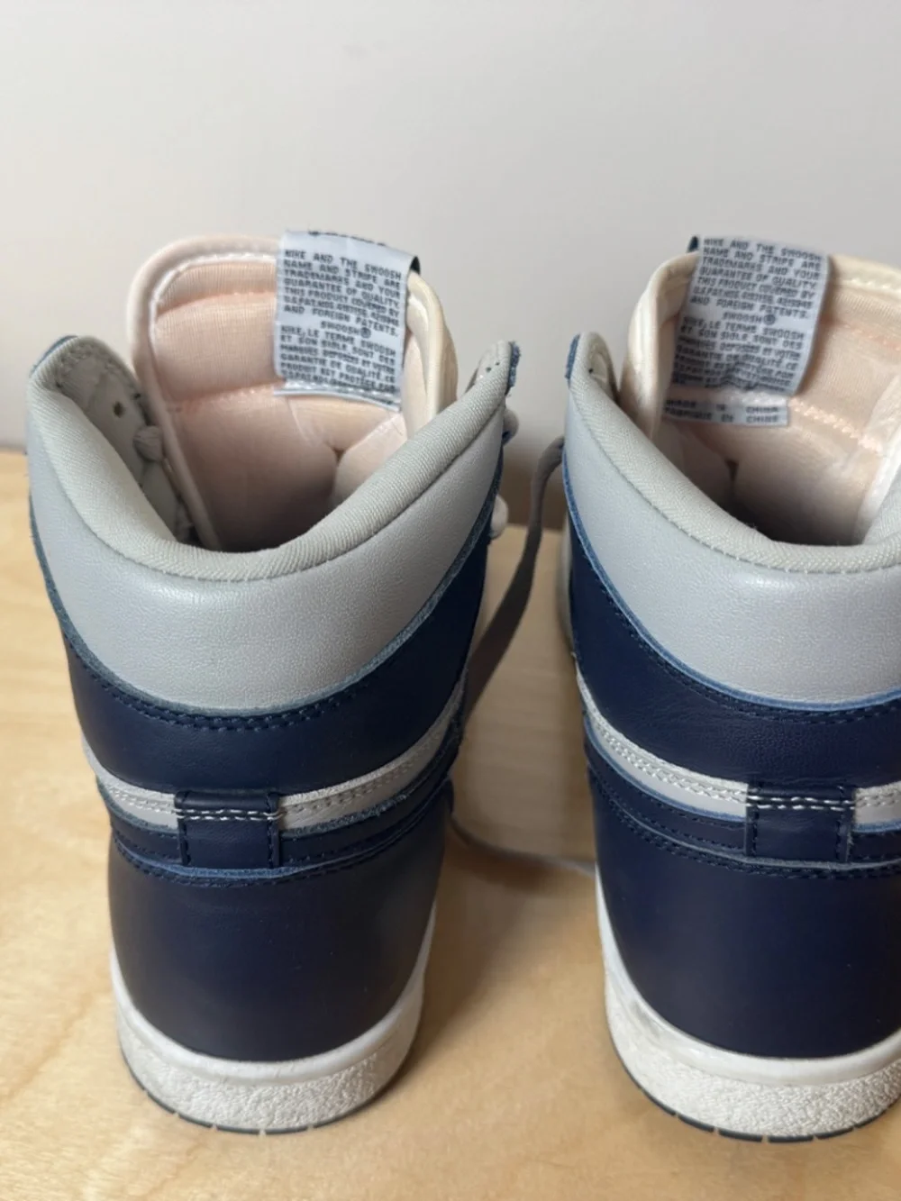 Air Jordan 1 Retro High '85 sneakers, Navy & Gray, Men's size 9.